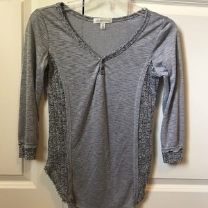 Gray Aeropostale shirt